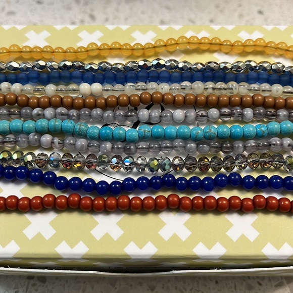 NWT - Plunder Bev Bravelet, 11 strands, multi-colored, adjustable leather snap - Picture 2 of 8